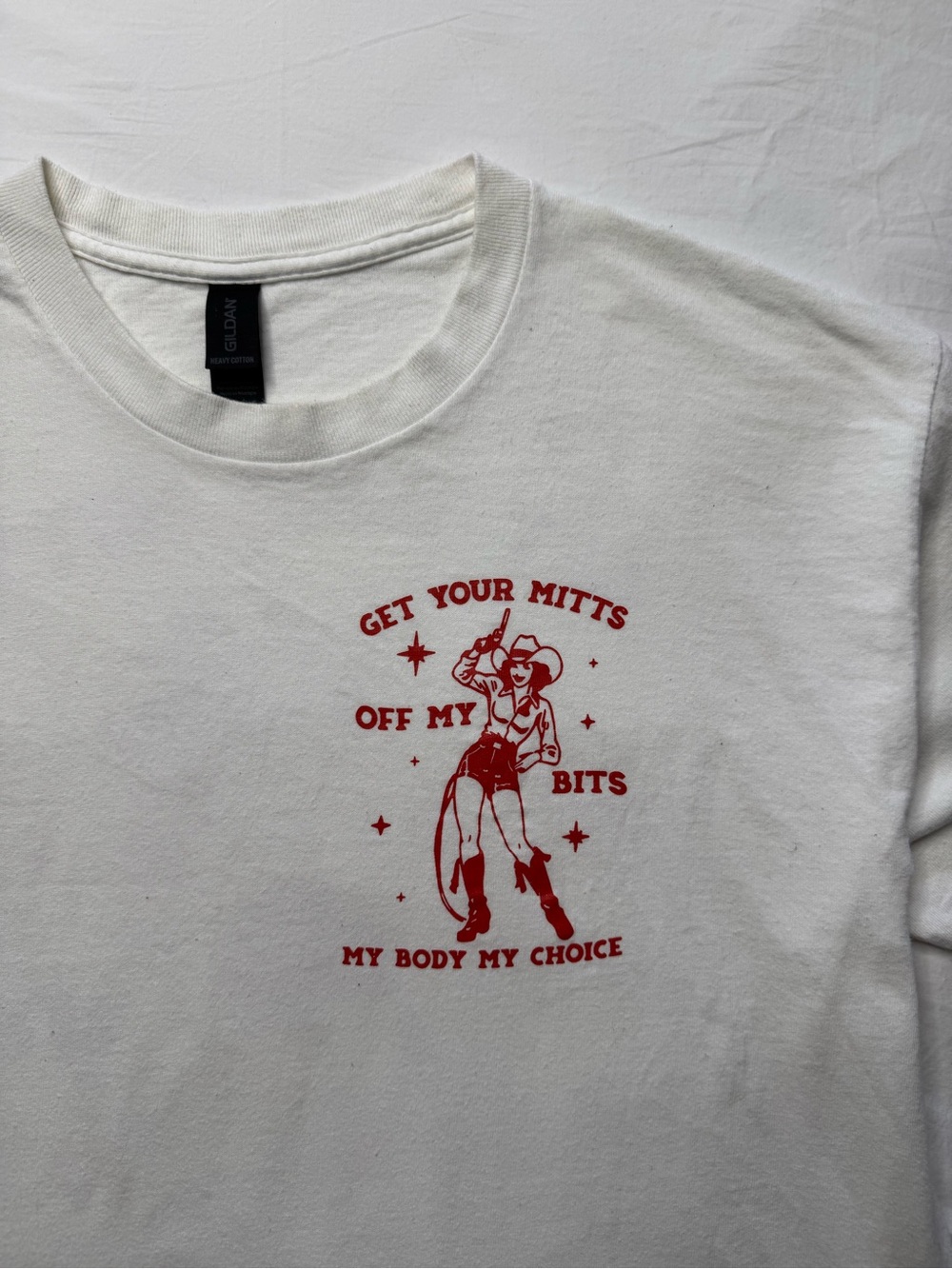 Pro Choice - Feminist Vintage Graphic Design T-shirt - Picture 4 of 7